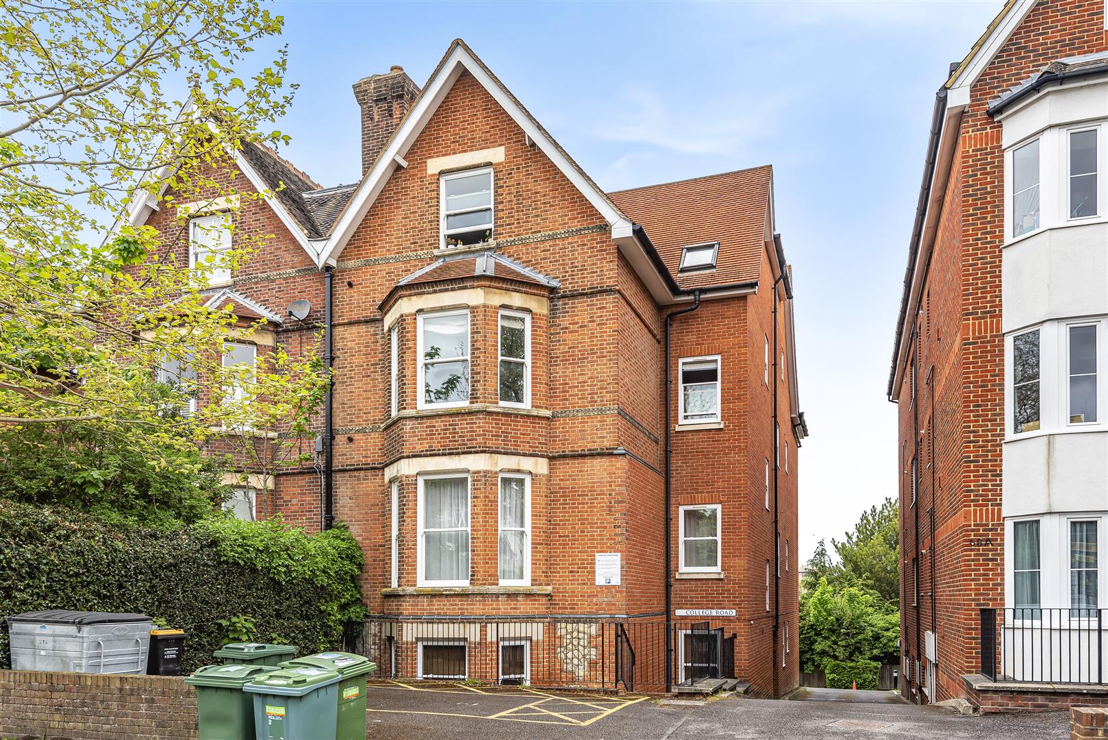 College Road, Maidstone Simon Miller & Company